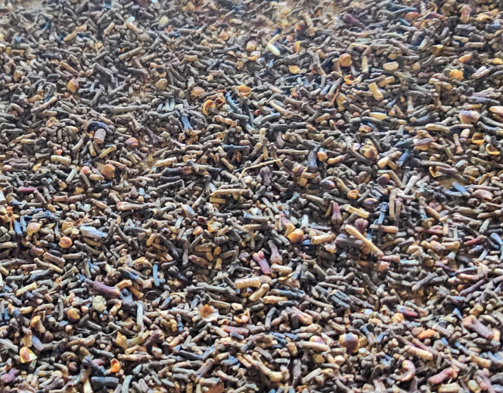 Cloves Sweeping