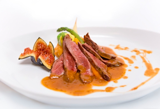 Pan-seared duck breast with vanilla-cinnamon sauce