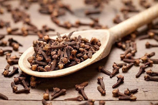 Medicinal properties of cloves