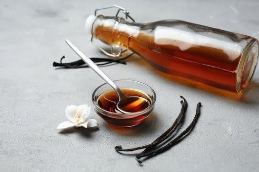 Different varieties of vanilla beans